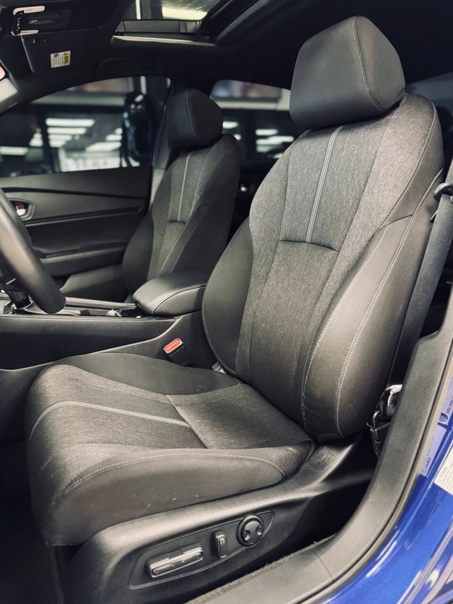 Honda Accord Hybrid Vehicle Full-screen Gallery Image 11