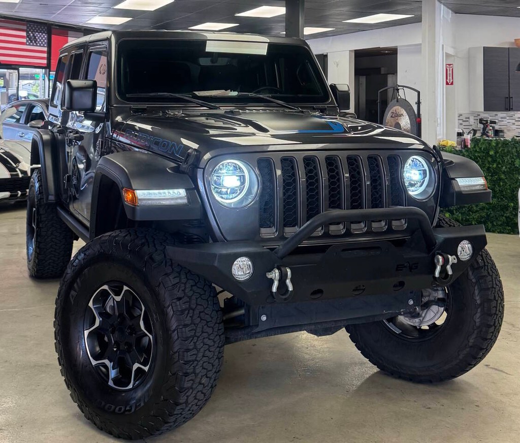 Jeep Wrangler Unlimited Vehicle Full-screen Gallery Image 02