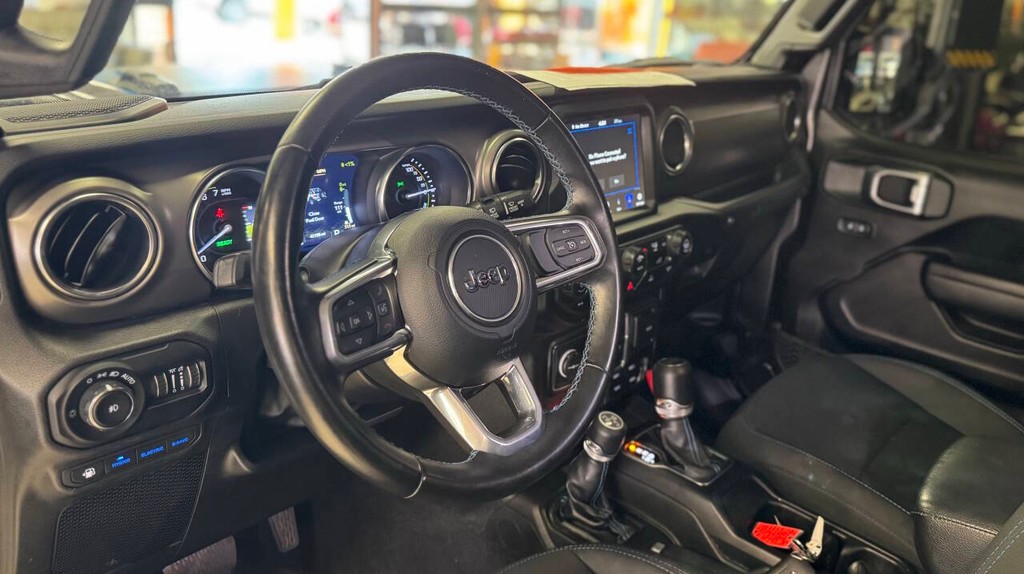 Jeep Wrangler Unlimited Vehicle Full-screen Gallery Image 14