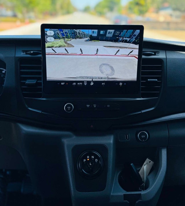 Ford E-Transit Cargo Van Vehicle Full-screen Gallery Image 16