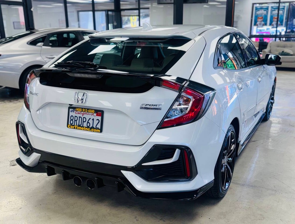 Honda Civic Hatchback Vehicle Full-screen Gallery Image 08