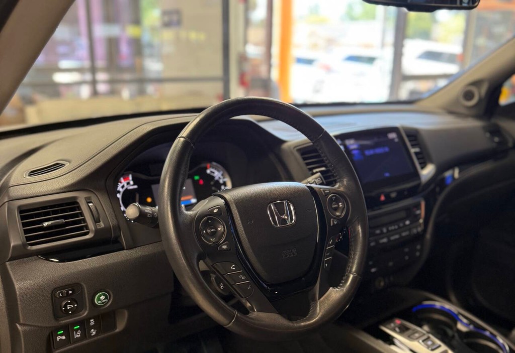 Honda Pilot Vehicle Full-screen Gallery Image 09