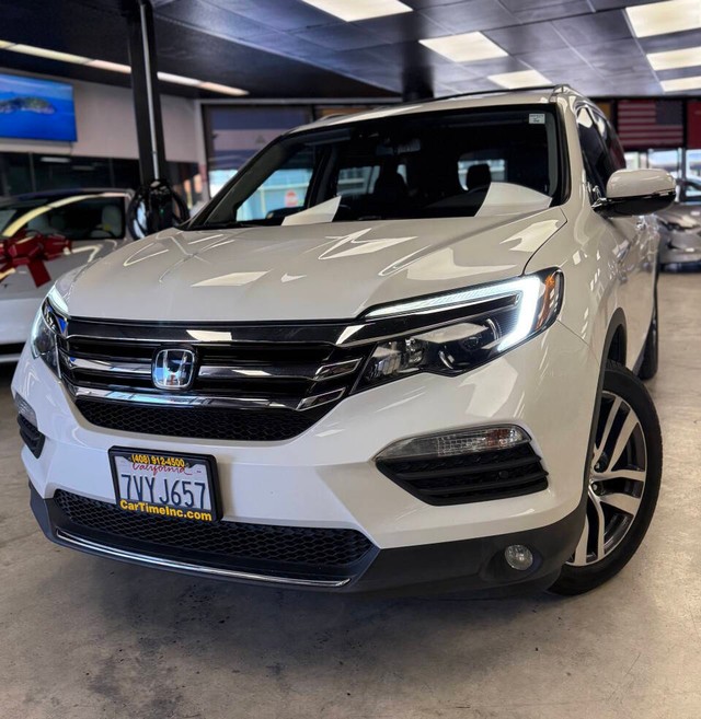 Honda Pilot Vehicle Full-screen Gallery Image 02