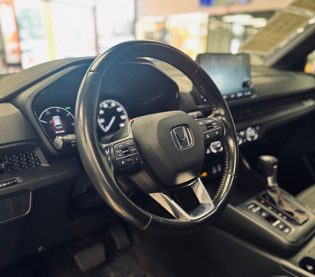 Honda CR-V Hybrid Vehicle Full-screen Gallery Image 10