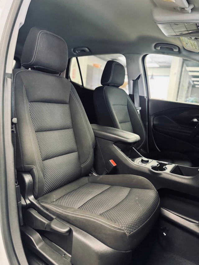 GMC Terrain Vehicle Full-screen Gallery Image 14