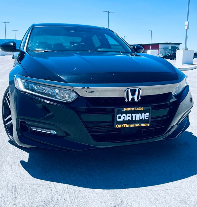 Honda Accord Sedan Vehicle Full-screen Gallery Image 03