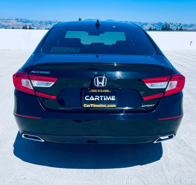 Honda Accord Sedan Vehicle Full-screen Gallery Image 07