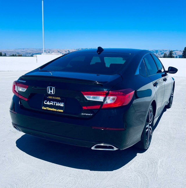 Honda Accord Sedan Vehicle Full-screen Gallery Image 08