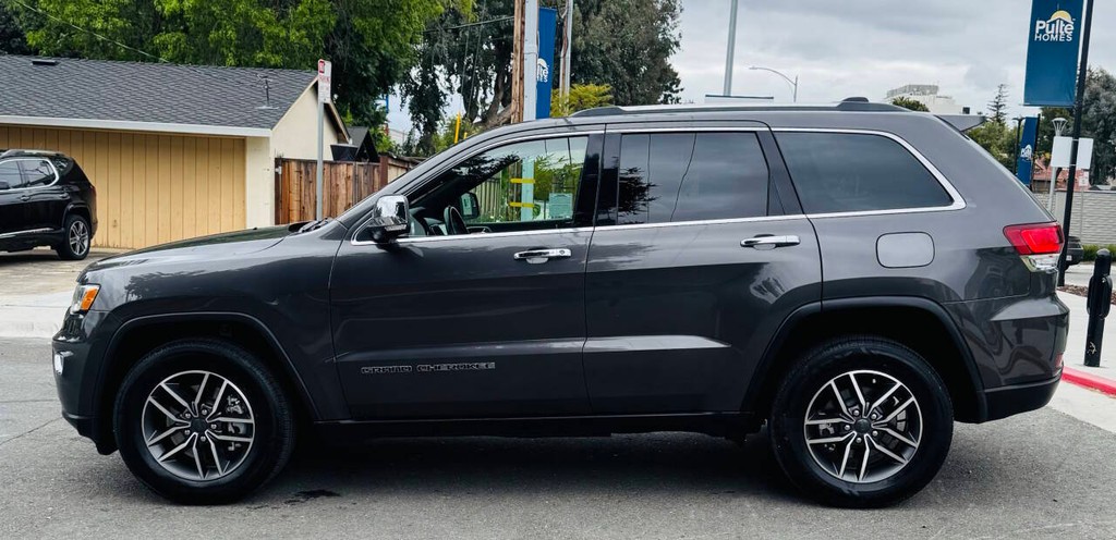 Jeep Grand Cherokee Vehicle Full-screen Gallery Image 04