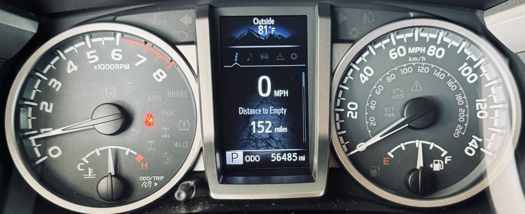 Toyota Tacoma 2WD Vehicle Full-screen Gallery Image 14