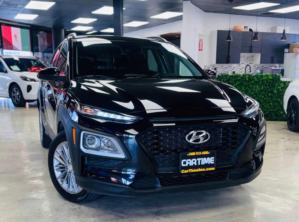 Hyundai Kona Vehicle Full-screen Gallery Image 02