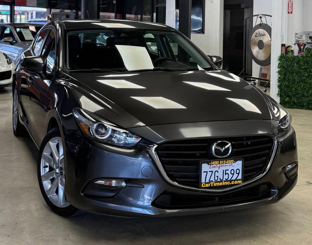 Mazda Mazda3 Hatchback Vehicle Full-screen Gallery Image 03