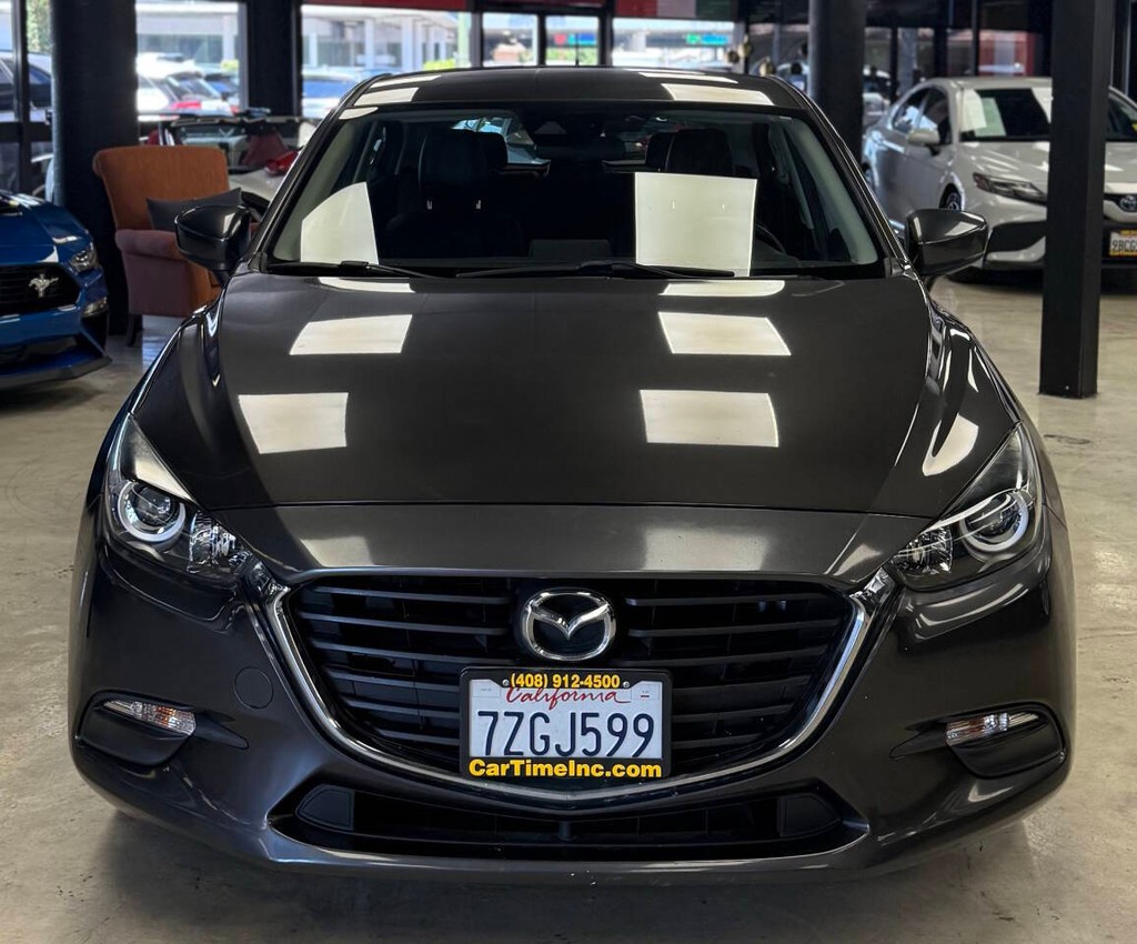 Mazda Mazda3 Hatchback Vehicle Full-screen Gallery Image 05