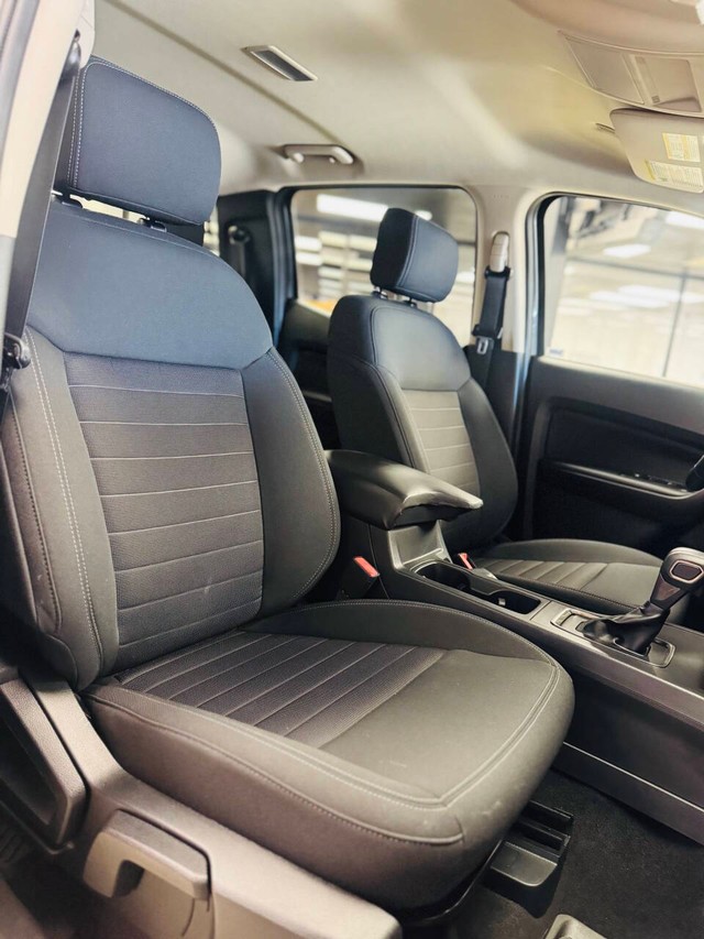 Ford Ranger Vehicle Full-screen Gallery Image 13