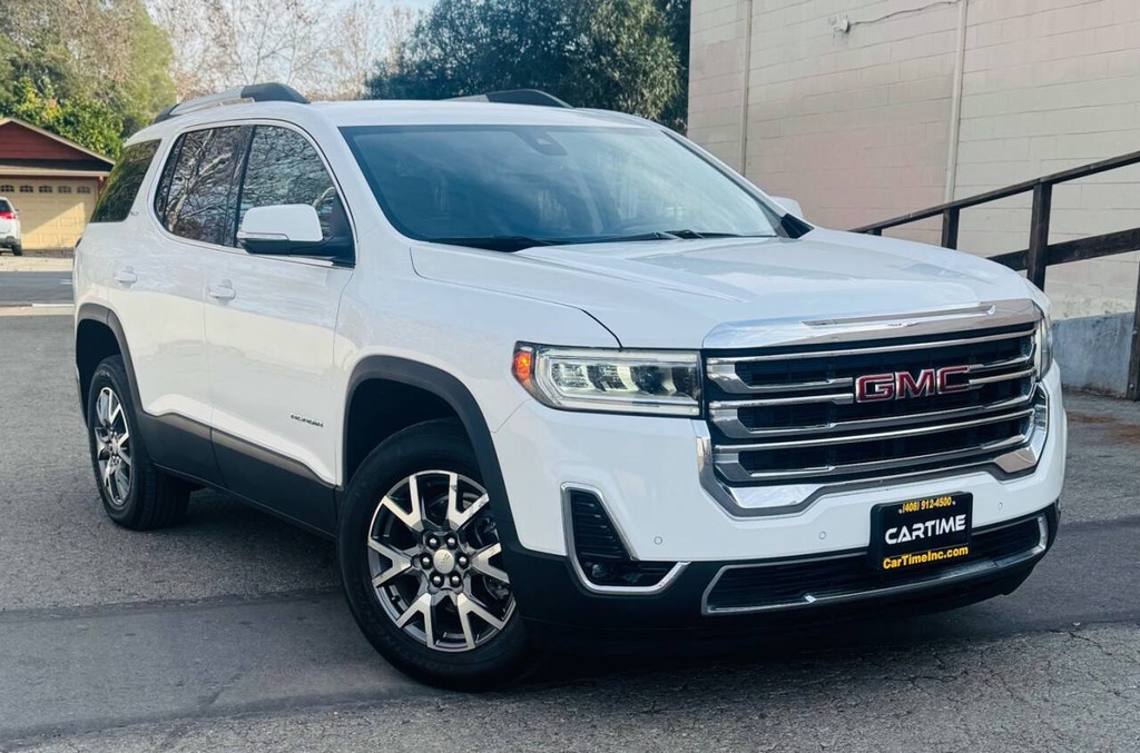 GMC Acadia Vehicle Full-screen Gallery Image 04