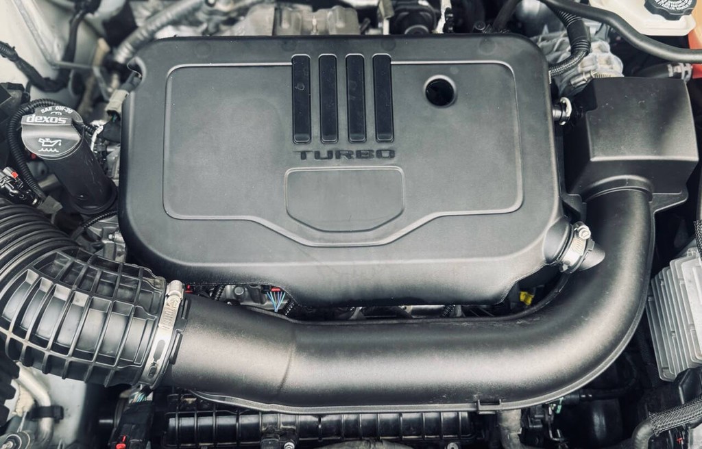 GMC Acadia Vehicle Full-screen Gallery Image 32