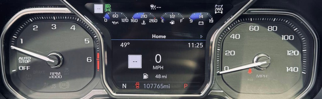 GMC Yukon XL Vehicle Full-screen Gallery Image 15