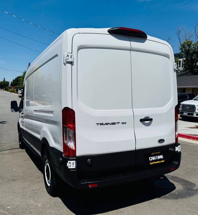 Ford Transit Cargo Van Vehicle Full-screen Gallery Image 05