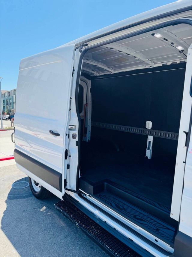 Ford Transit Cargo Van Vehicle Full-screen Gallery Image 14