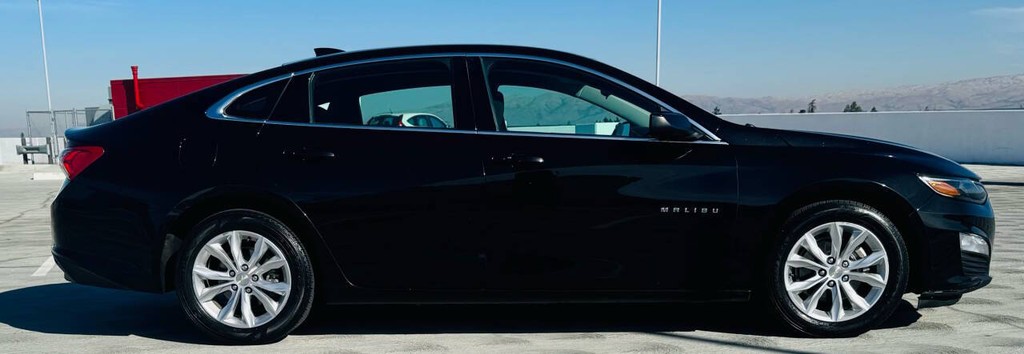 Chevrolet Malibu Vehicle Full-screen Gallery Image 10