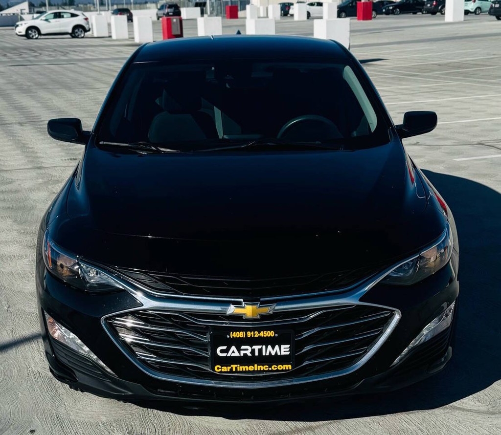 Chevrolet Malibu Vehicle Full-screen Gallery Image 11