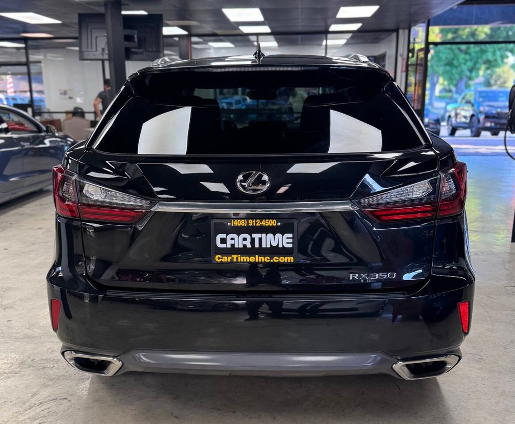 Lexus RX 350 Vehicle Full-screen Gallery Image 08