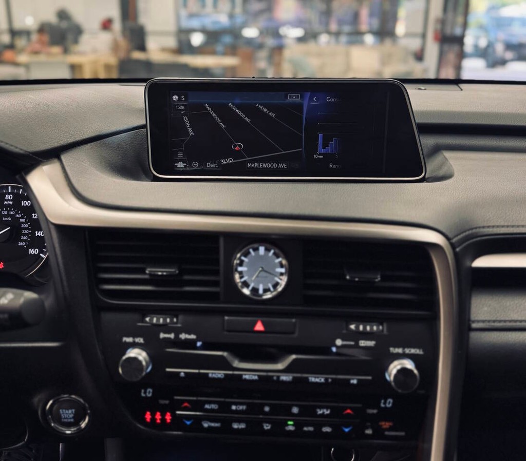 Lexus RX 350 Vehicle Full-screen Gallery Image 11