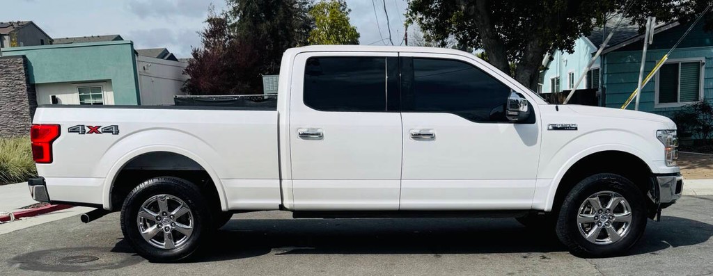 Ford F-150 Vehicle Full-screen Gallery Image 05