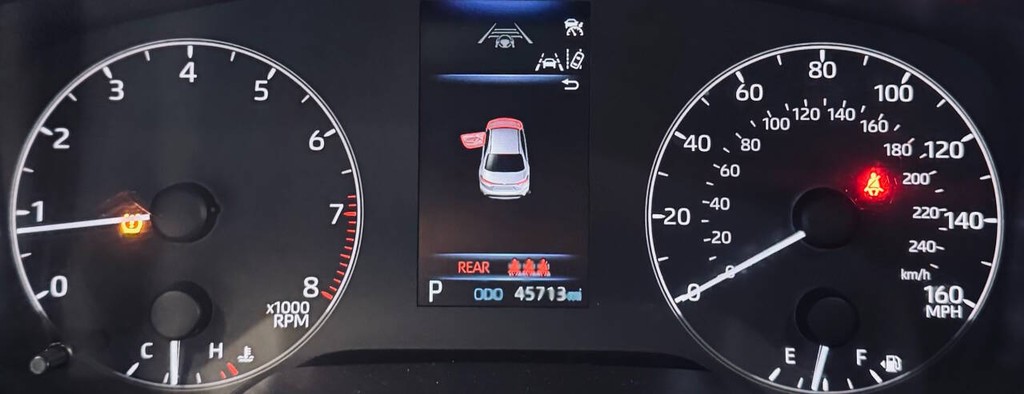 Toyota Corolla Vehicle Full-screen Gallery Image 11