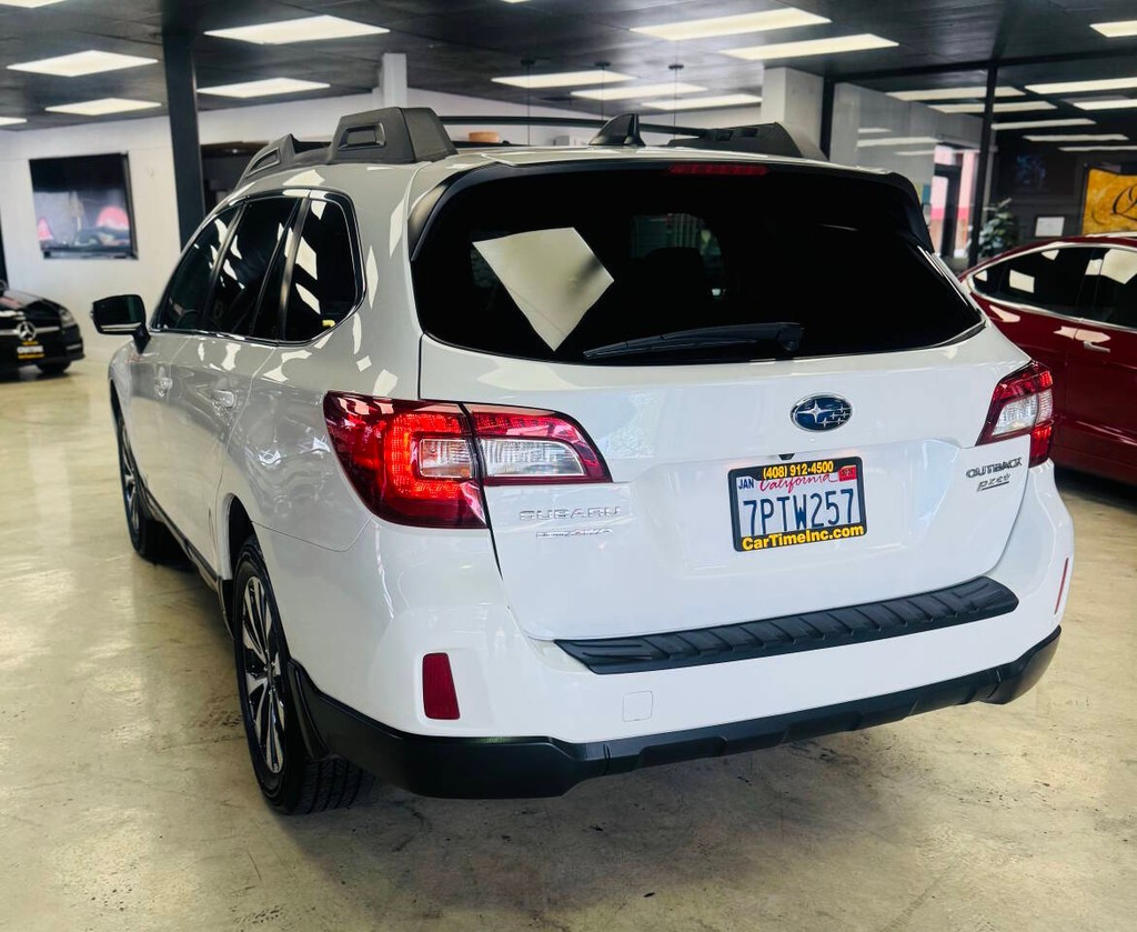 Subaru Outback Vehicle Full-screen Gallery Image 05