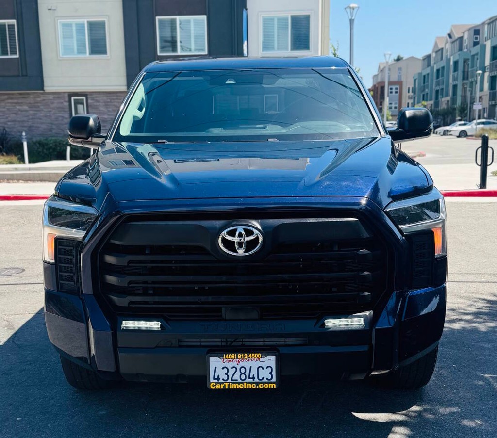 Toyota Tundra Vehicle Full-screen Gallery Image 08