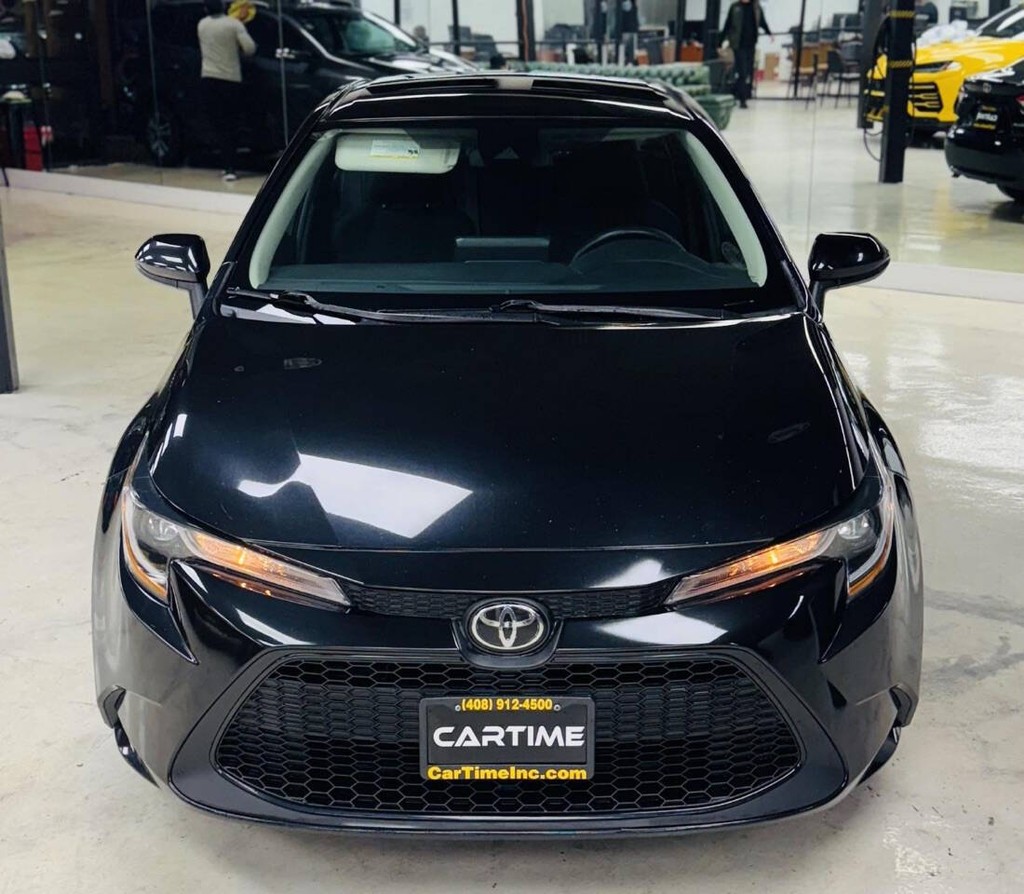 Toyota Corolla Vehicle Full-screen Gallery Image 09