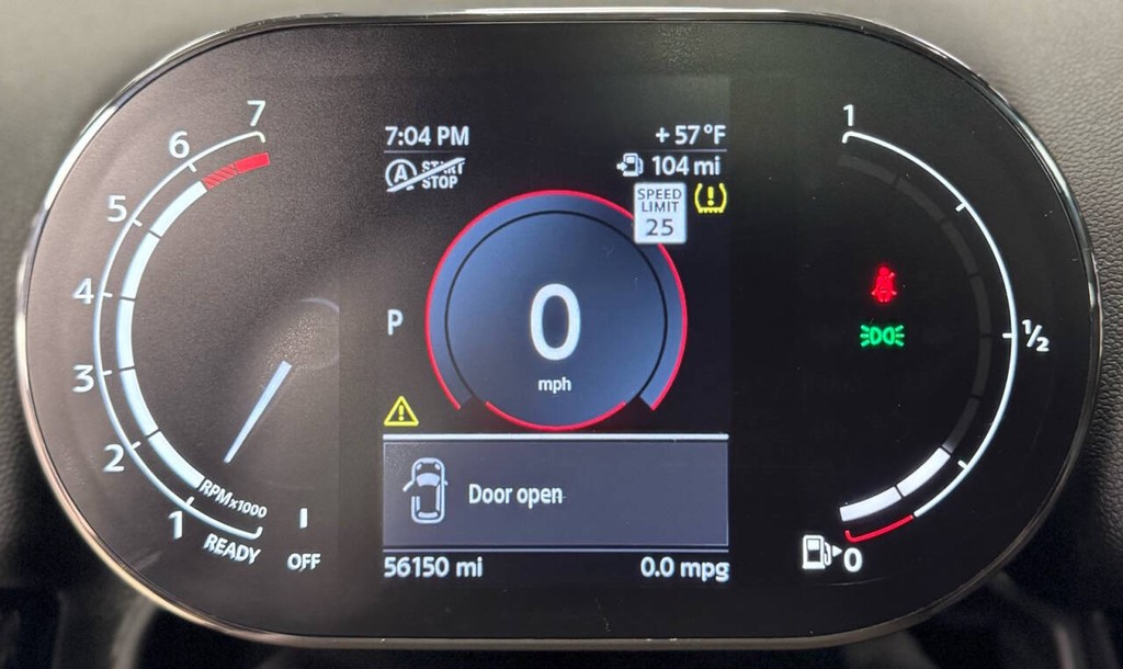 MINI Countryman Vehicle Full-screen Gallery Image 13