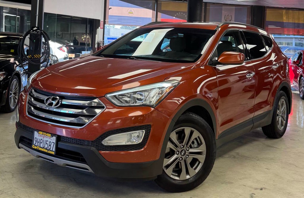 Hyundai Santa Fe Sport Vehicle Full-screen Gallery Image 02