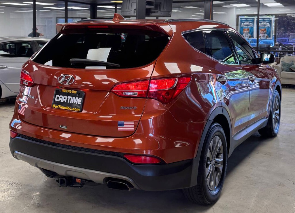 Hyundai Santa Fe Sport Vehicle Full-screen Gallery Image 10