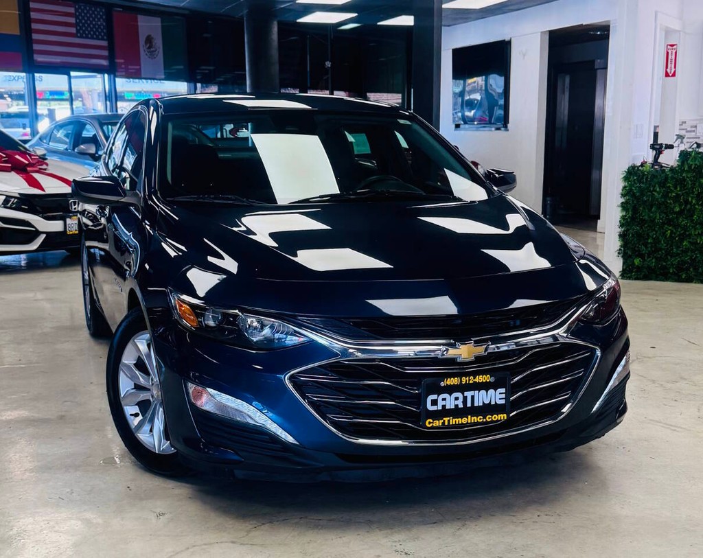 Chevrolet Malibu Vehicle Full-screen Gallery Image 02