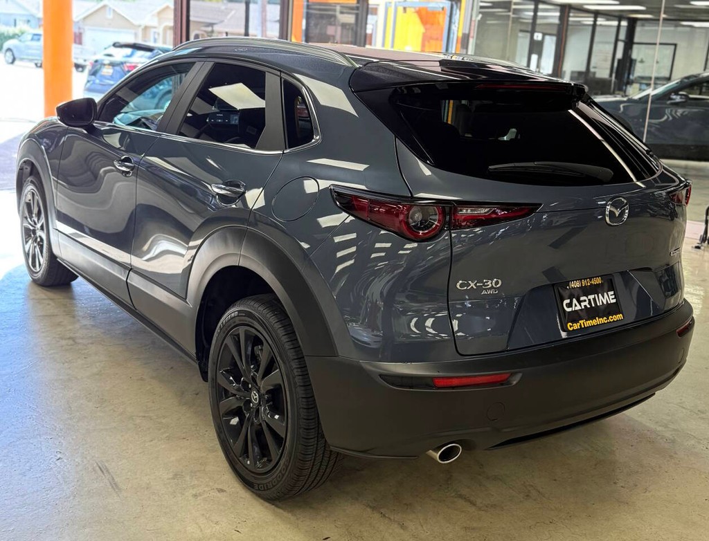 Mazda CX-30 Vehicle Full-screen Gallery Image 08