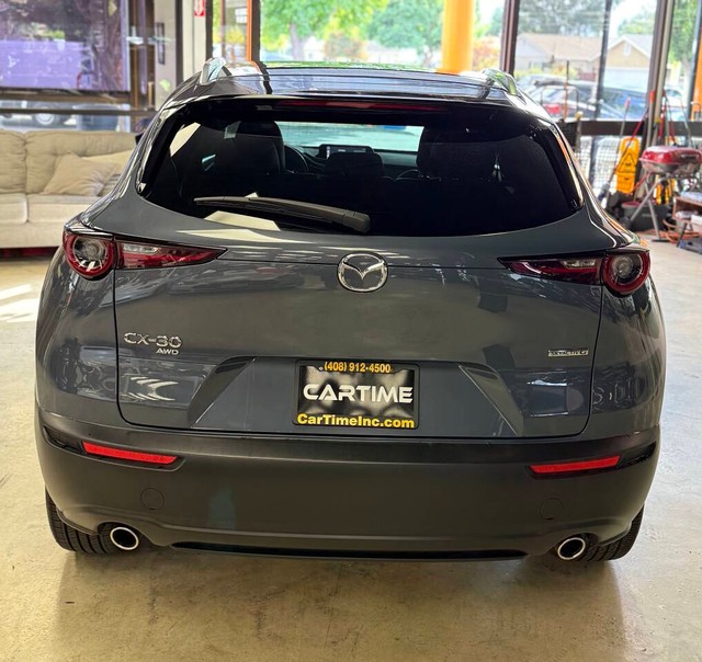 Mazda CX-30 Vehicle Full-screen Gallery Image 07