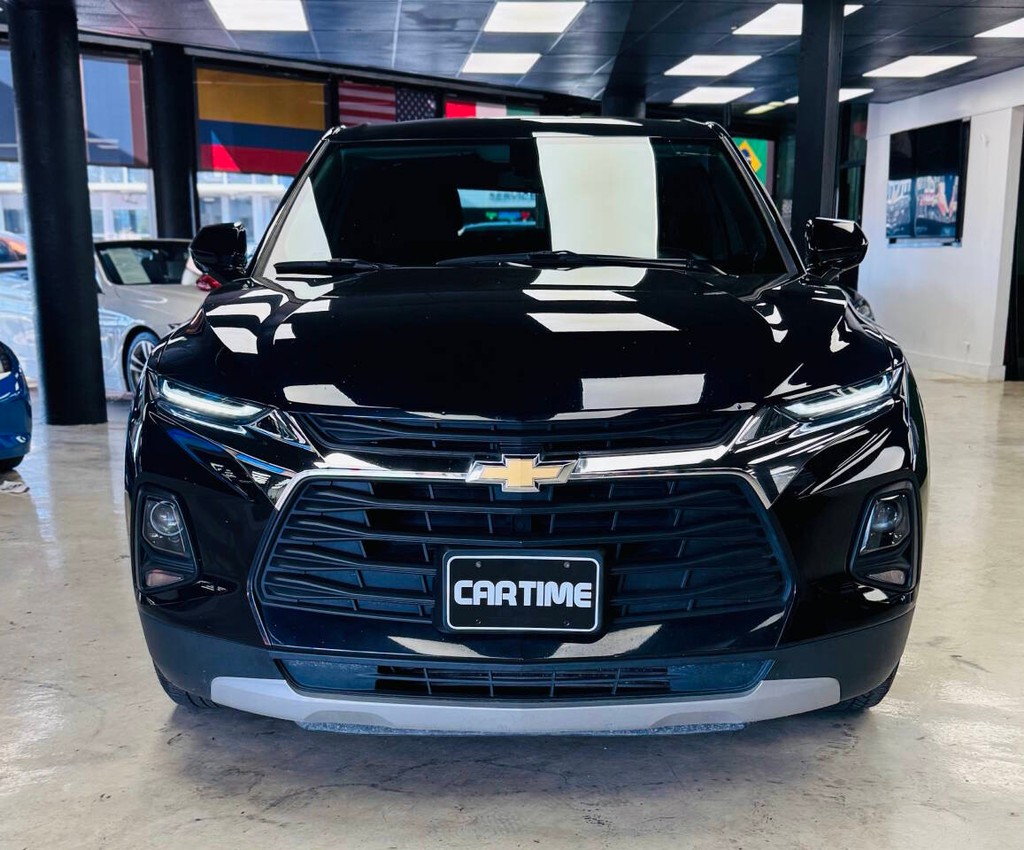 Chevrolet Blazer Vehicle Full-screen Gallery Image 03