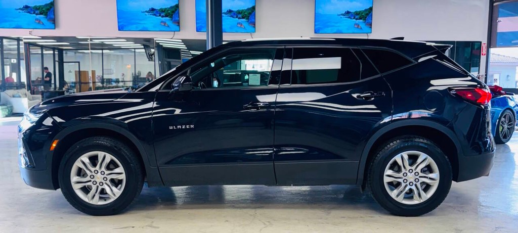 Chevrolet Blazer Vehicle Full-screen Gallery Image 04