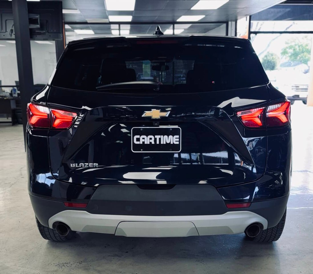 Chevrolet Blazer Vehicle Full-screen Gallery Image 05