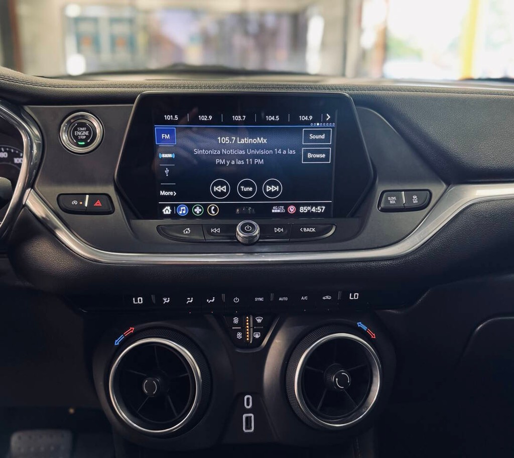 Chevrolet Blazer Vehicle Full-screen Gallery Image 11