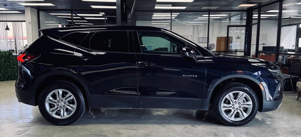 Chevrolet Blazer Vehicle Full-screen Gallery Image 16