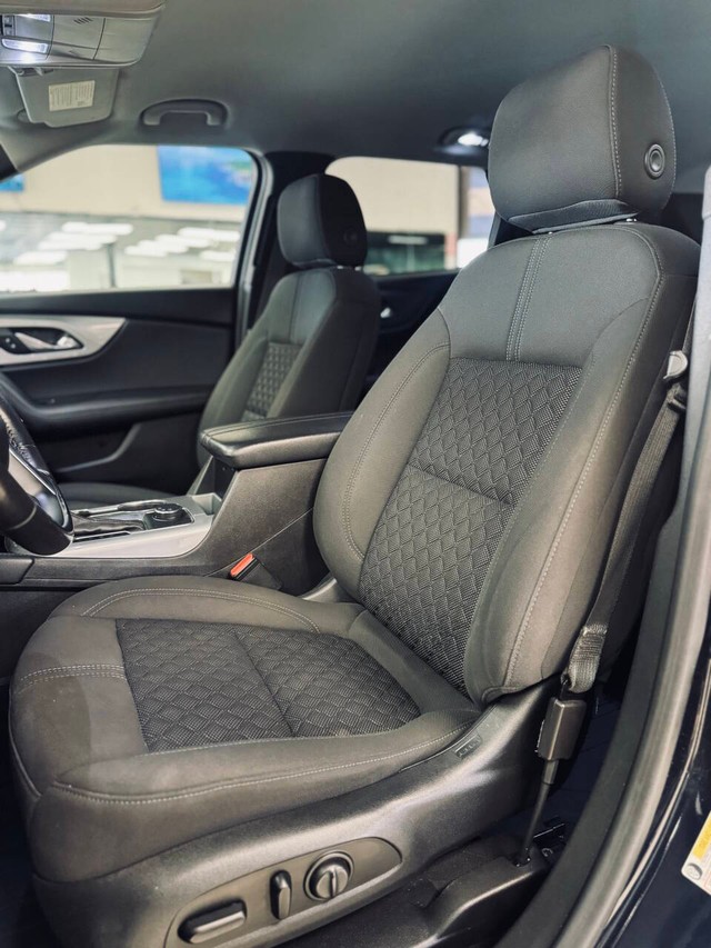 Chevrolet Blazer Vehicle Full-screen Gallery Image 13