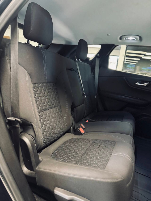 Chevrolet Blazer Vehicle Full-screen Gallery Image 17