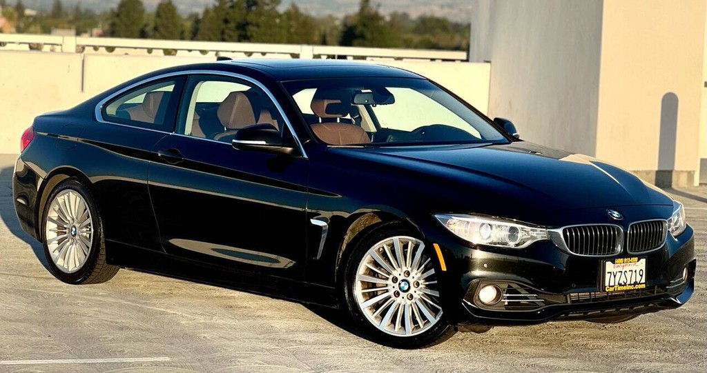 BMW 4 Series Vehicle Full-screen Gallery Image 04