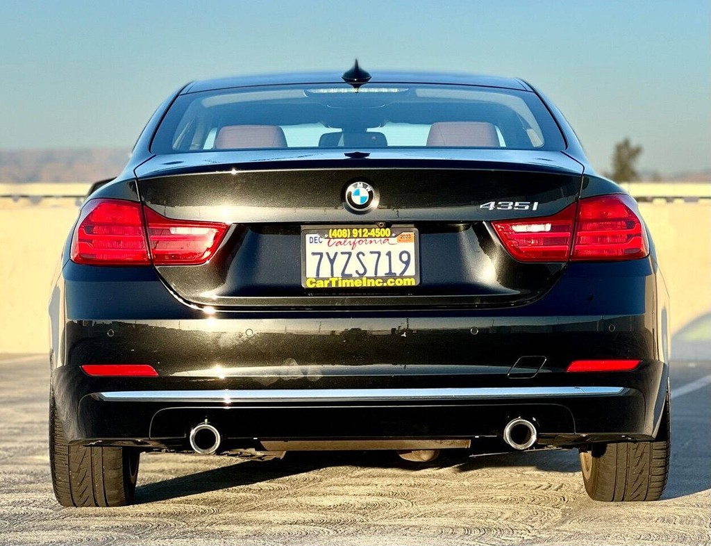 BMW 4 Series Vehicle Full-screen Gallery Image 10