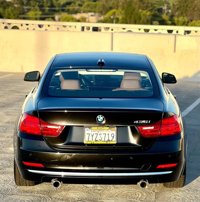 BMW 4 Series Vehicle Full-screen Gallery Image 12