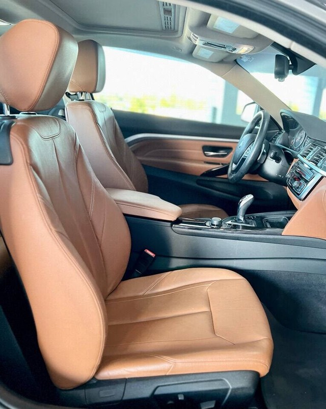 BMW 4 Series Vehicle Full-screen Gallery Image 32