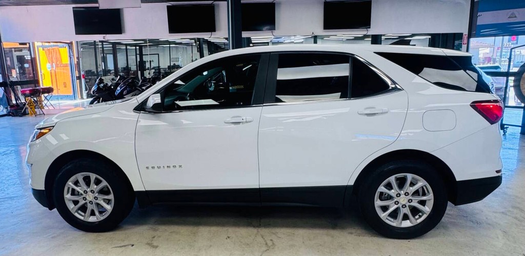 Chevrolet Equinox Vehicle Full-screen Gallery Image 04